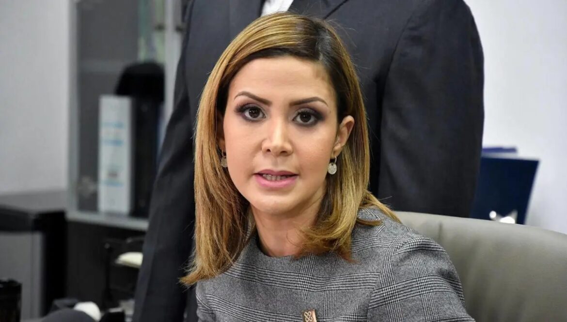 Rosalba Ramos