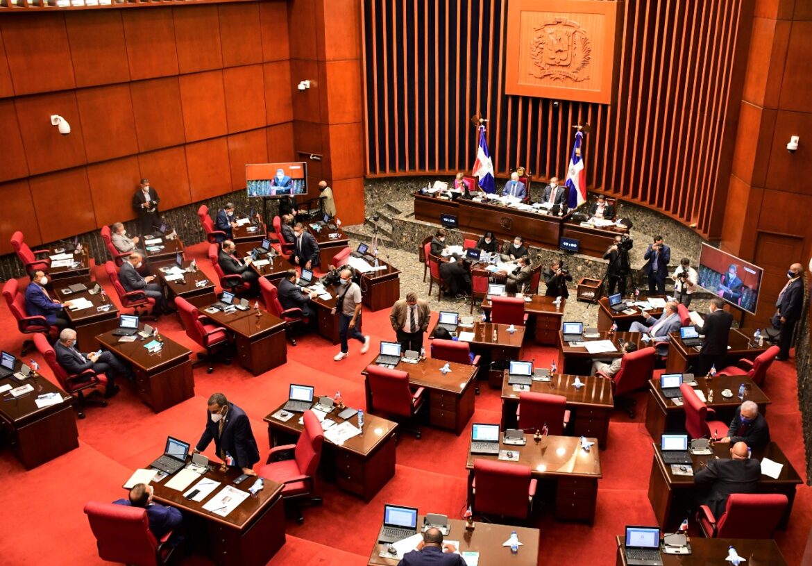Senado aprueba Código Penal otra vez sin 2 causales