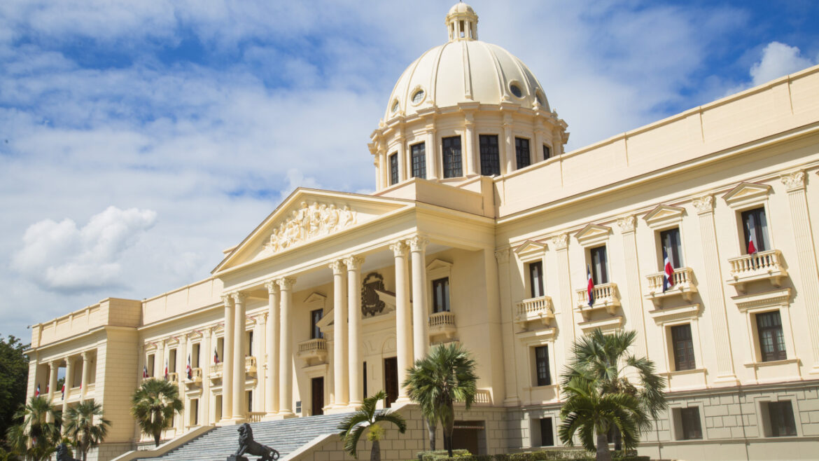 Gobierno inicia segunda fase de ayuda a familias del caso Jet Set