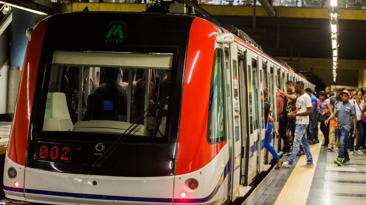 Más espacio en el Metro: Opret implementará trenes más largos