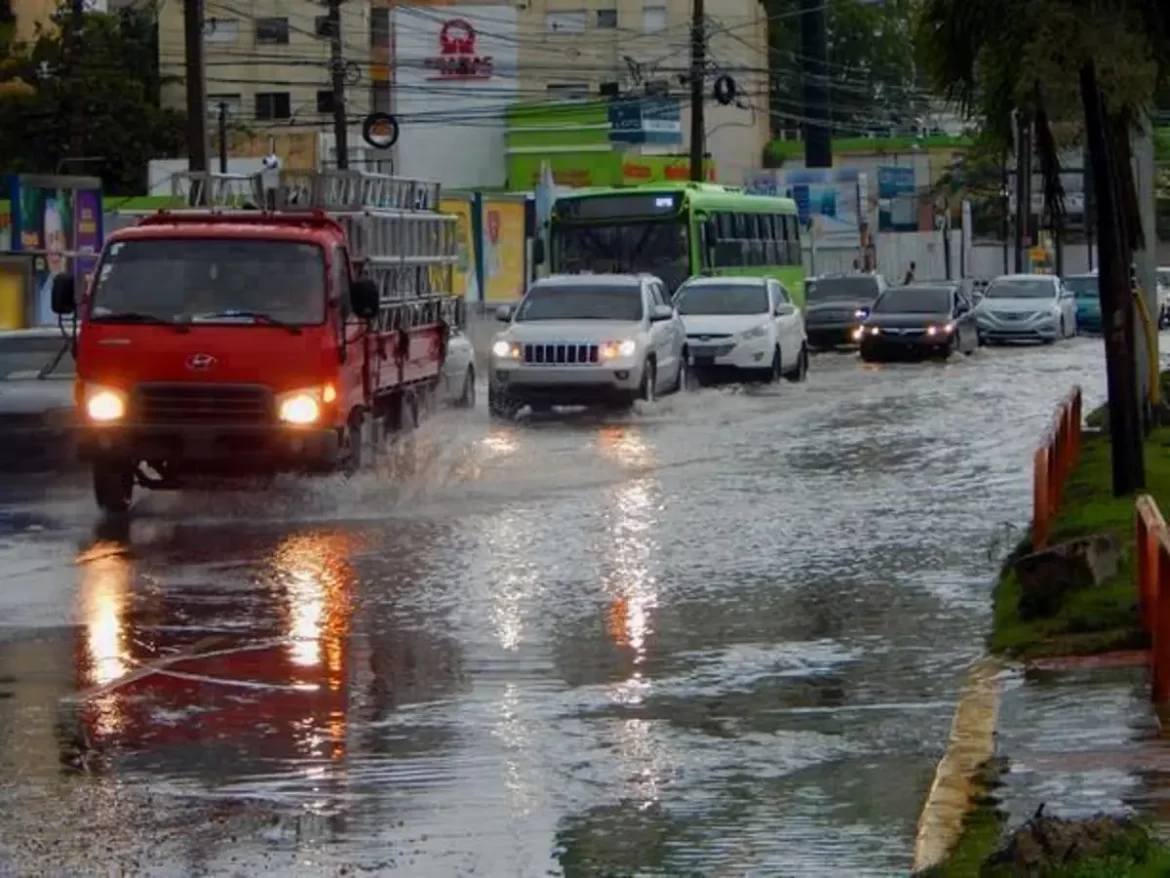 vaguada en República Dominicana generando lluvias intensas y tormentas eléctricas