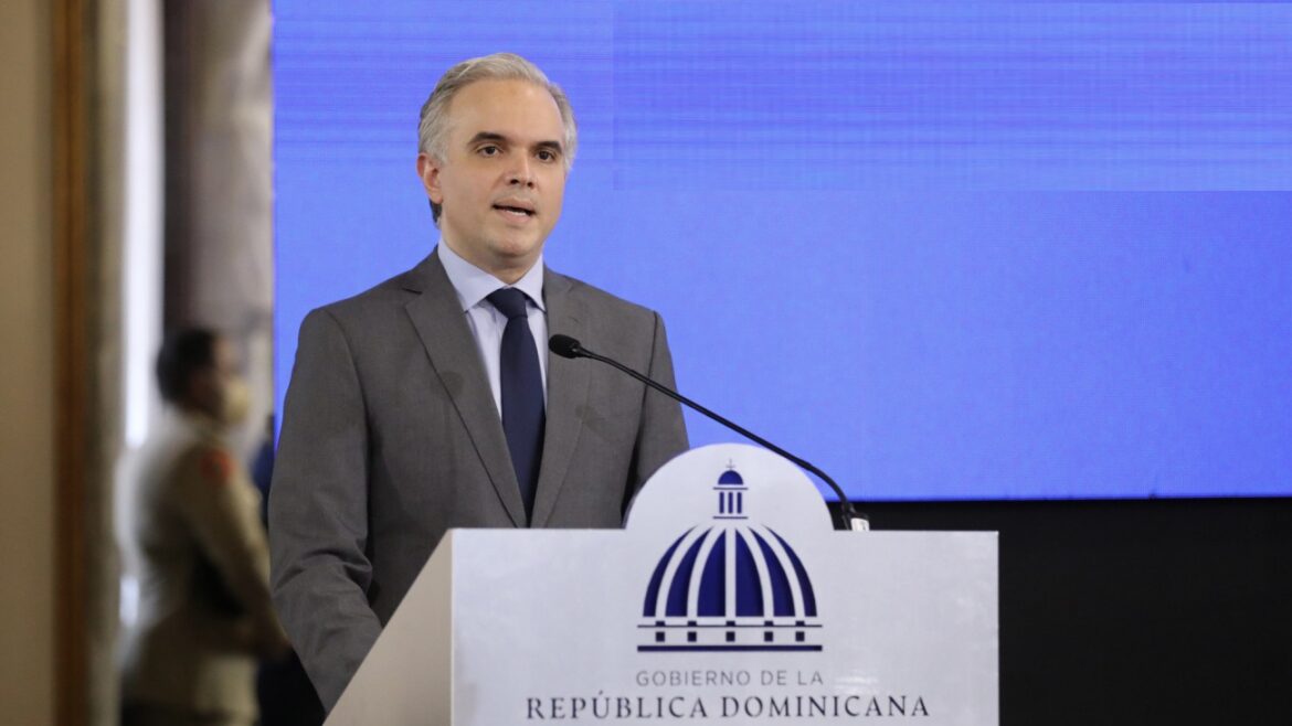 Educación presenta hoja de ruta 2025–2028 para sistema preuniversitario