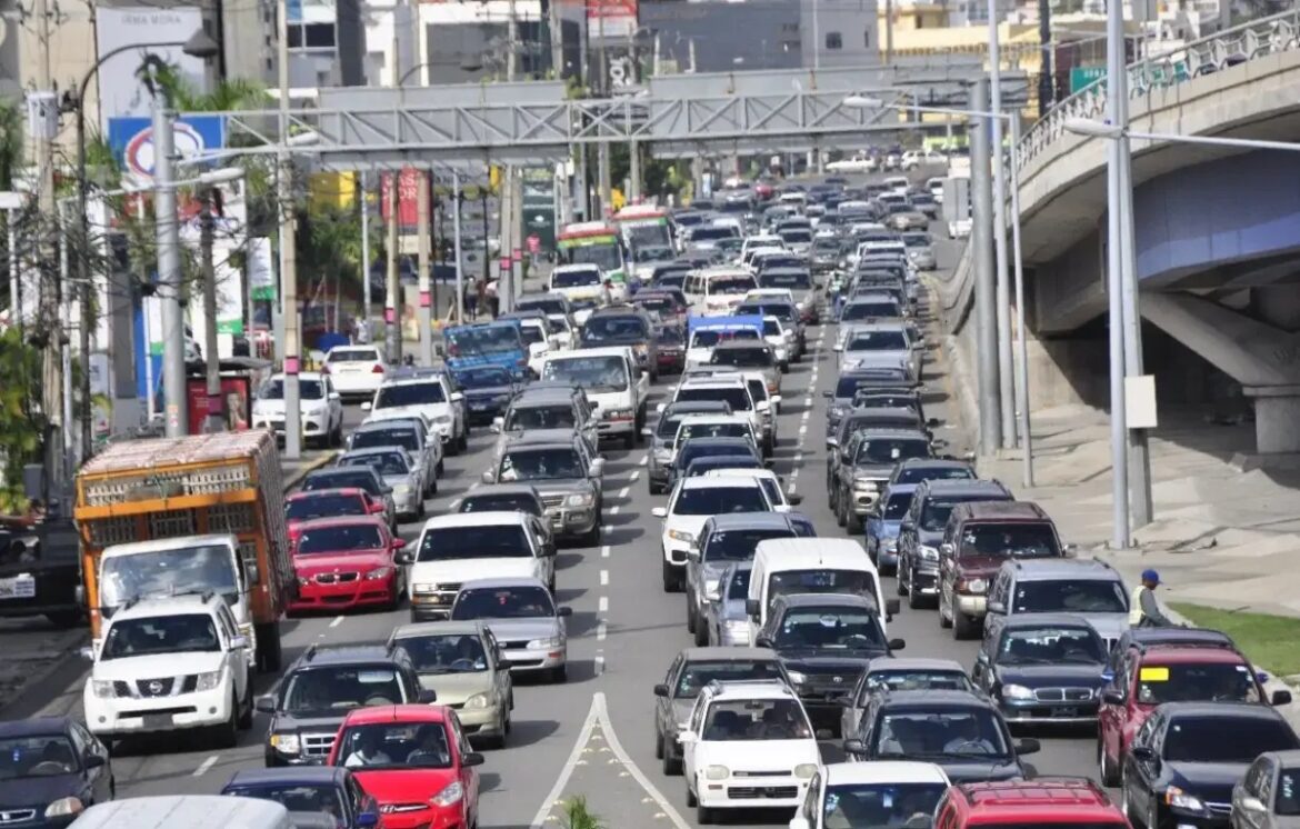 Vehículos japoneses dominan el parque vehicular en RD, según DGII