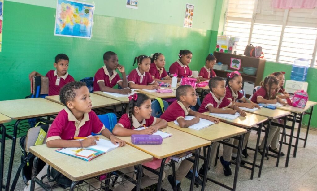Educación convoca regreso a clases tras Semana Santa