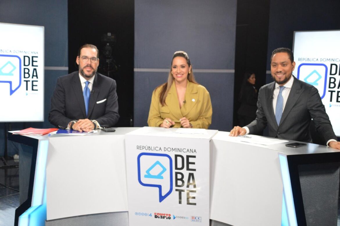 Moderadores de los debates Consejo de Desarrollo Económico y Social de Santo Domingo (CODESSD)