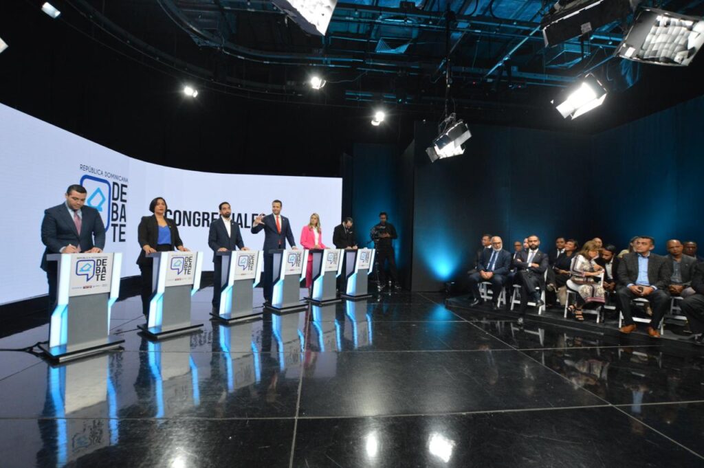Candidatos a la diputación por la Circuncripción No. 1 del DN en República Dominicana Debate 