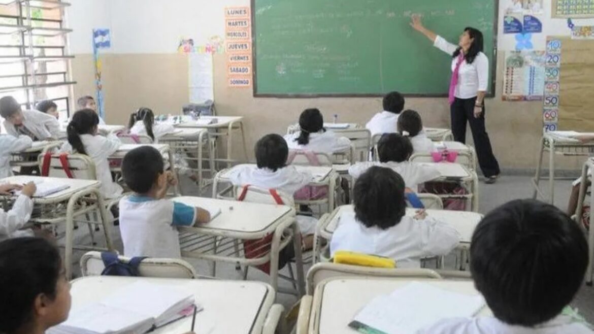 Argentina castigará el "adoctrinamiento en las escuelas"