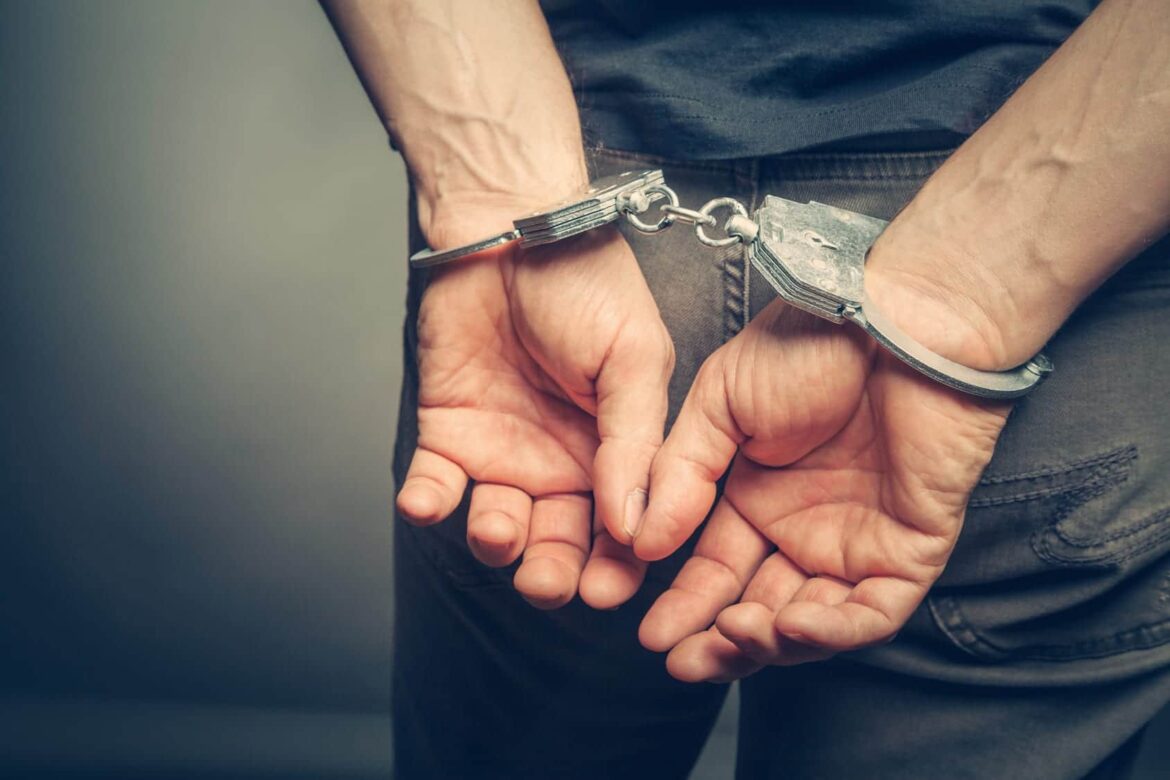 Arrestan hombre hirió a otro dentro de un bar en Dajabón
