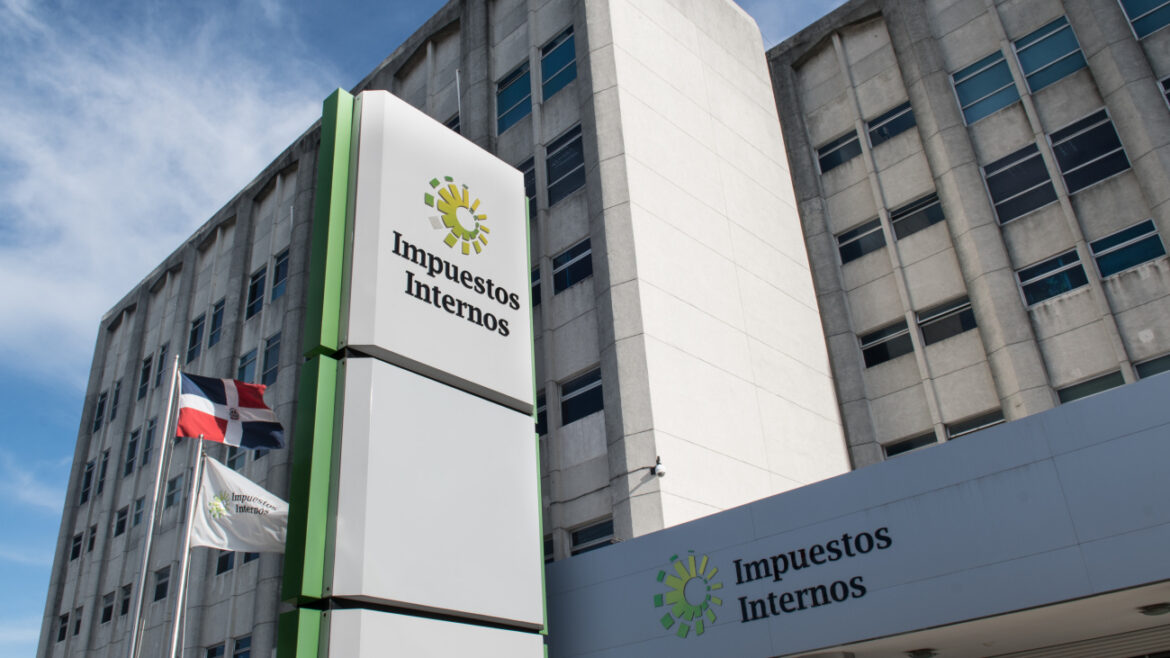DGII resalta récord con recaudaciones 2025