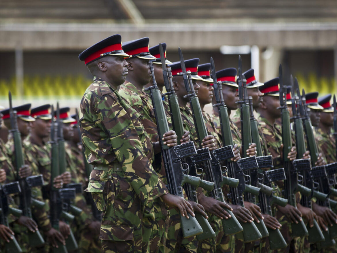 Fuerza policial de Kenya viaja este martes hacia Haití