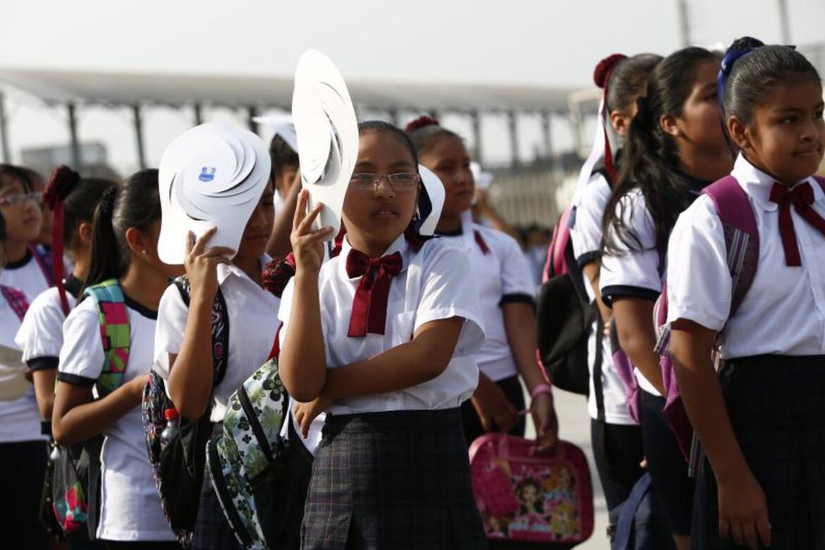 Ola de calor obliga a cerrar escuelas en Filipinas