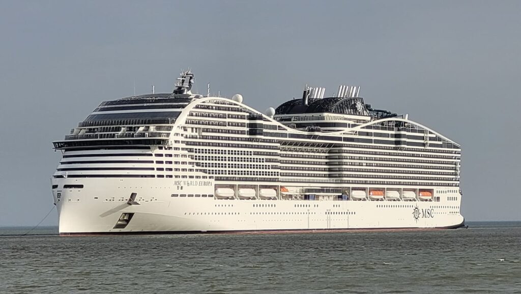 Construir un crucero es como montar un LEGO de 2.000 millones y dos años de trabajo