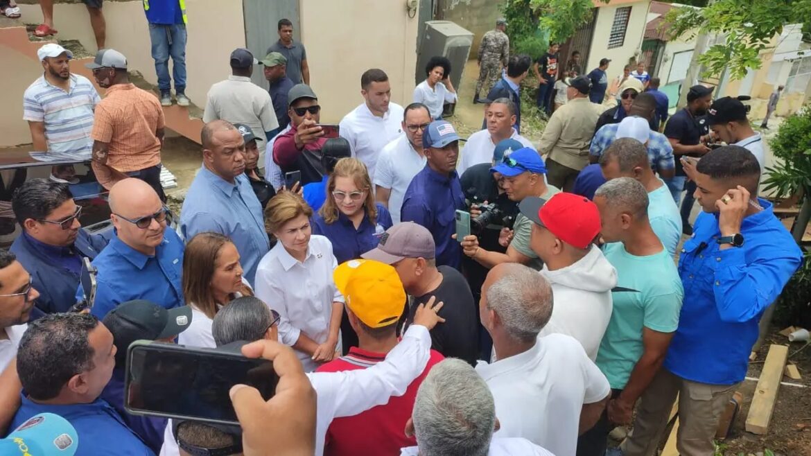 Vicepresidenta visita afectados por ventarrón en San Francisco