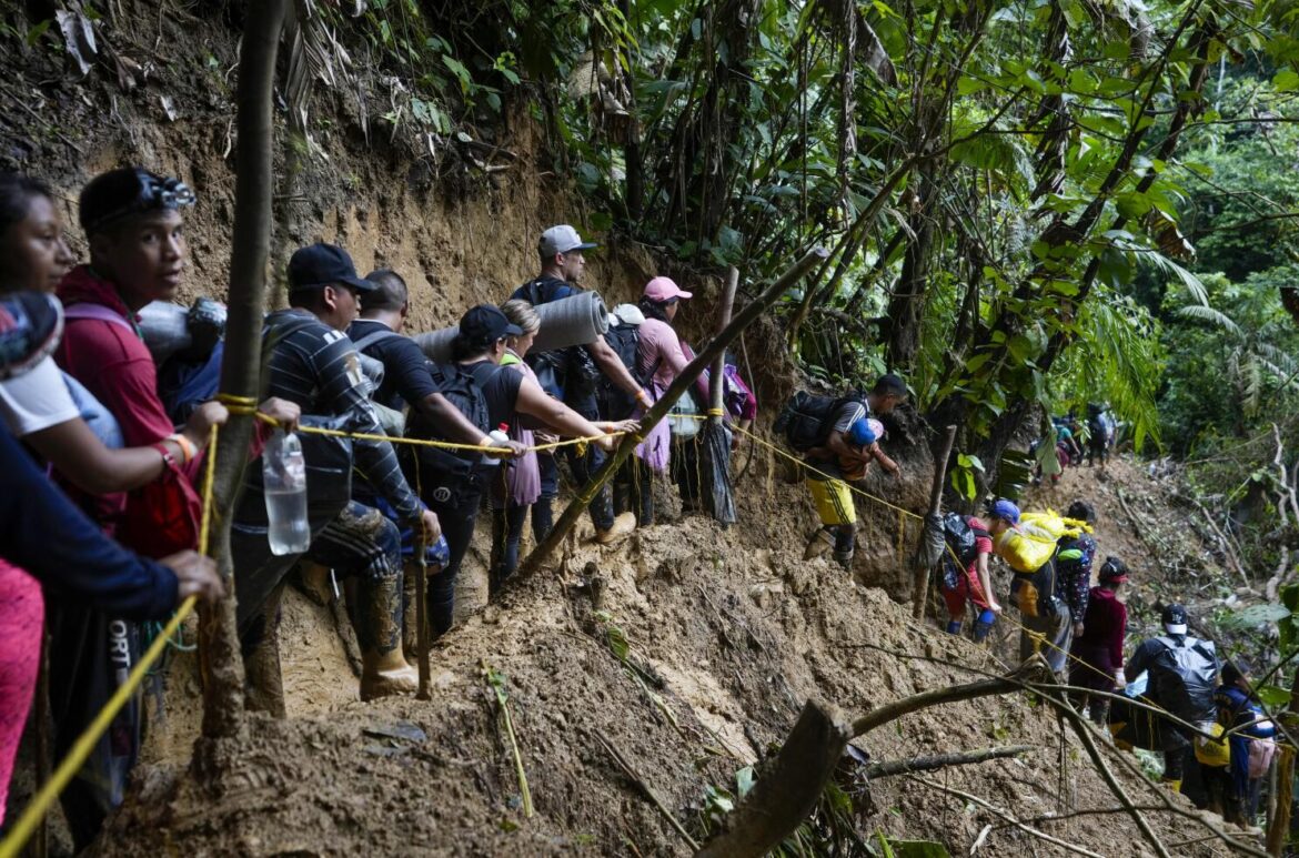 En ascenso paso de migrantes irregulares por Panamá