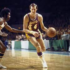 Murió Jerry West, la leyenda de Los Ángeles Lakers que inspiró el logo de la NBA