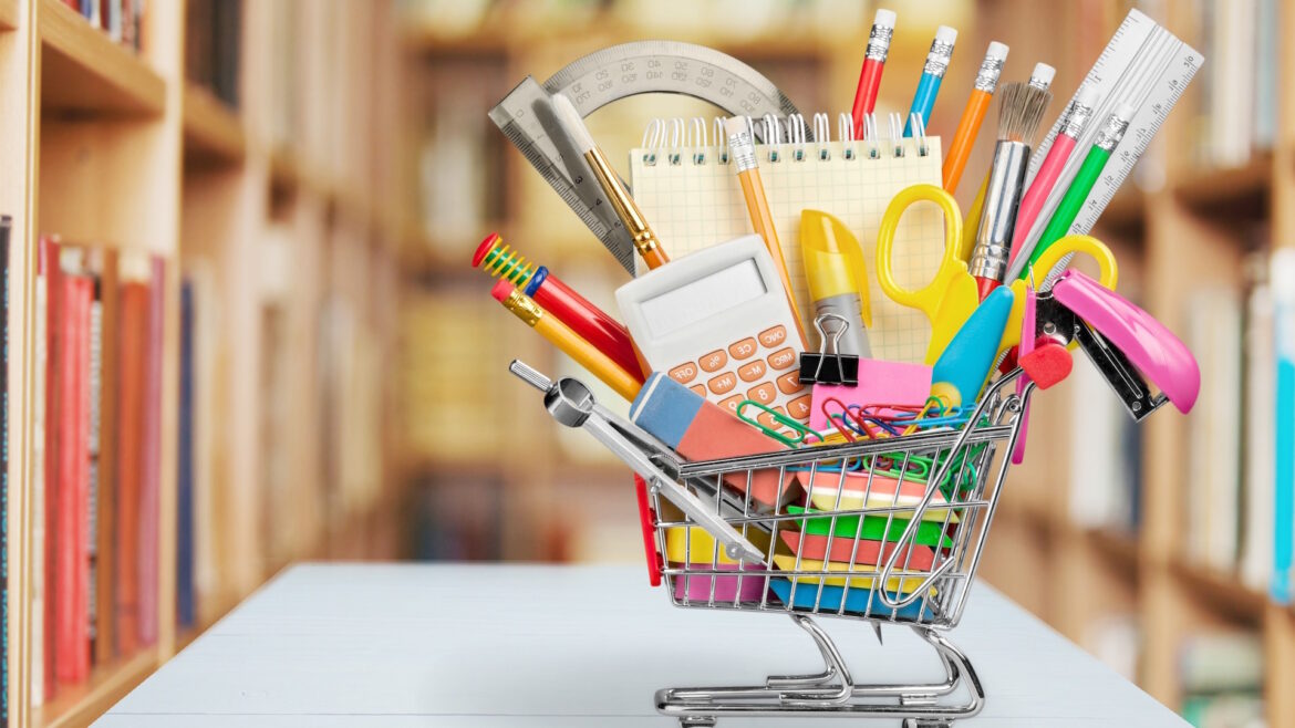 Vigilarán comercios para evitar engaños con falsas ofertas de útiles escolares
