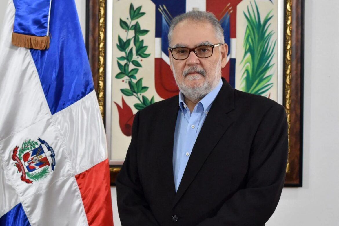 Ceara Hatton designado superintendente de Salud y Riesgos Laborales