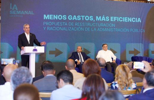 “Menos gastos, más eficiencia”: Propuesta de Abinader para fusionar ministerios