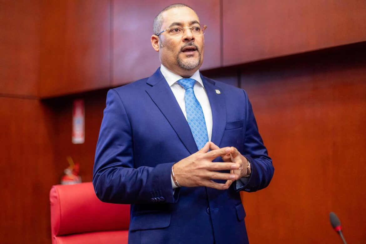 Senador solicita intervención de Abinader en crisis de agua La Romana