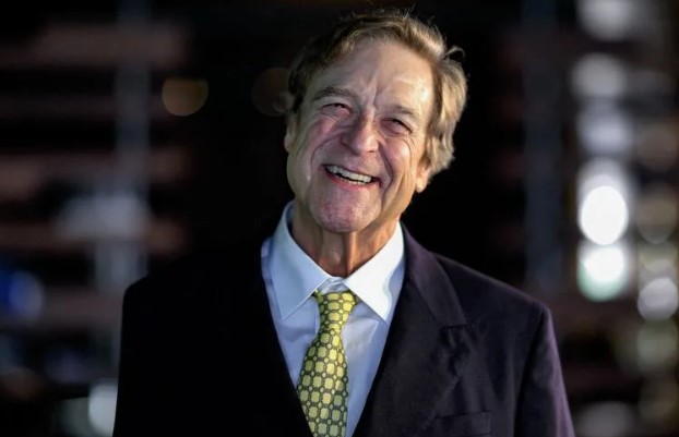 John Goodman, actor de Los Picapiedra, luce irreconocible tras cambio físico