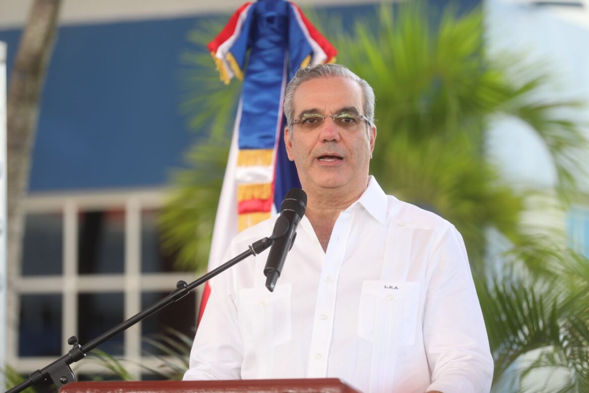 Gobierno construirá polideportivos con RD$2,000 millones recuperados de corrupción