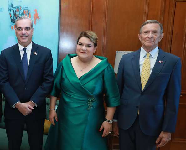 Gobernadora de Puerto Rico promete fortalecer vínculos con RD
