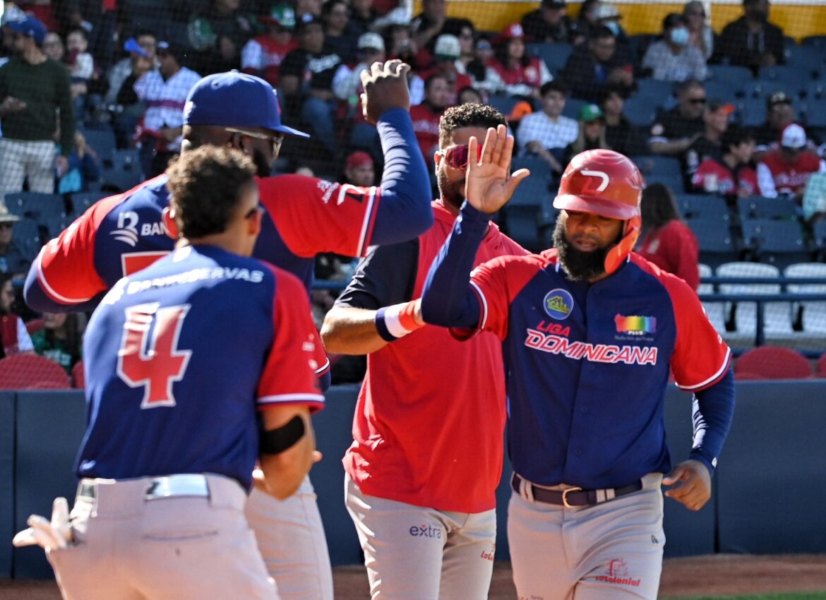 Dominicana mantiene invicto en Serie del Caribe de béisbol