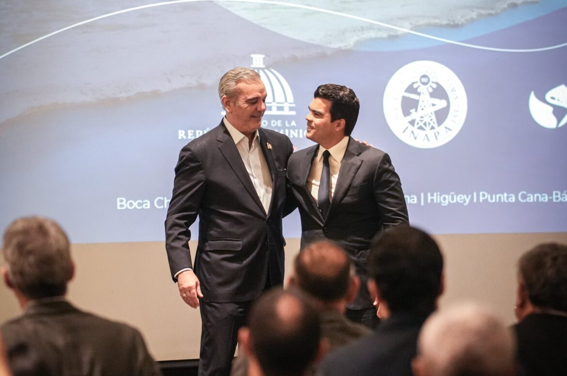 Abinader reconoce gestión de Wellington Arnaud frente al INAPA