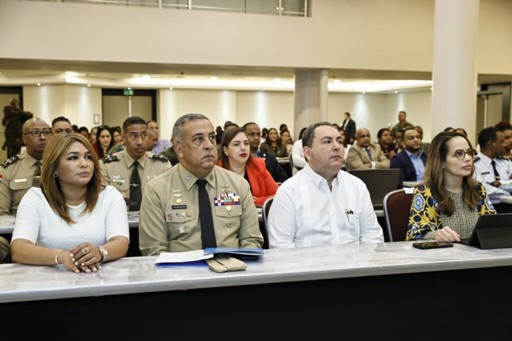 SNS capacita personal de salud para protocolo de atención a extranjeros