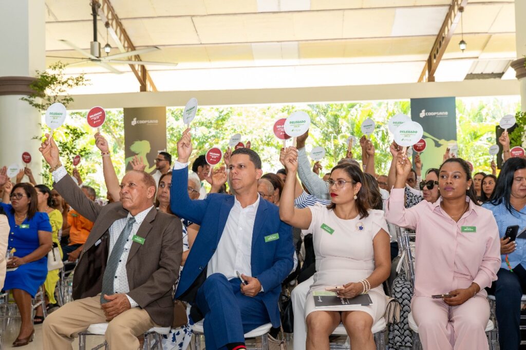 COOPSANO refuerza su liderazgo en su XLIX Asamblea General