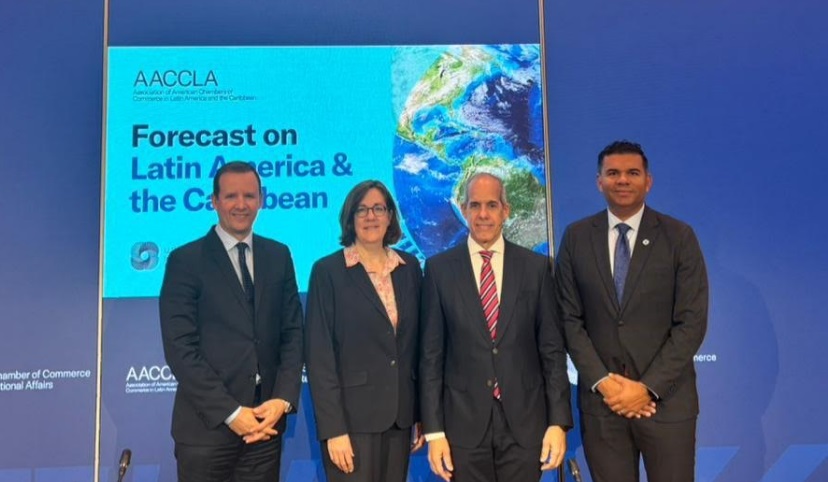 Edwin De los Santos Edwin De los Santos, de AES Dominicana, asume presidencia de la AACCLA