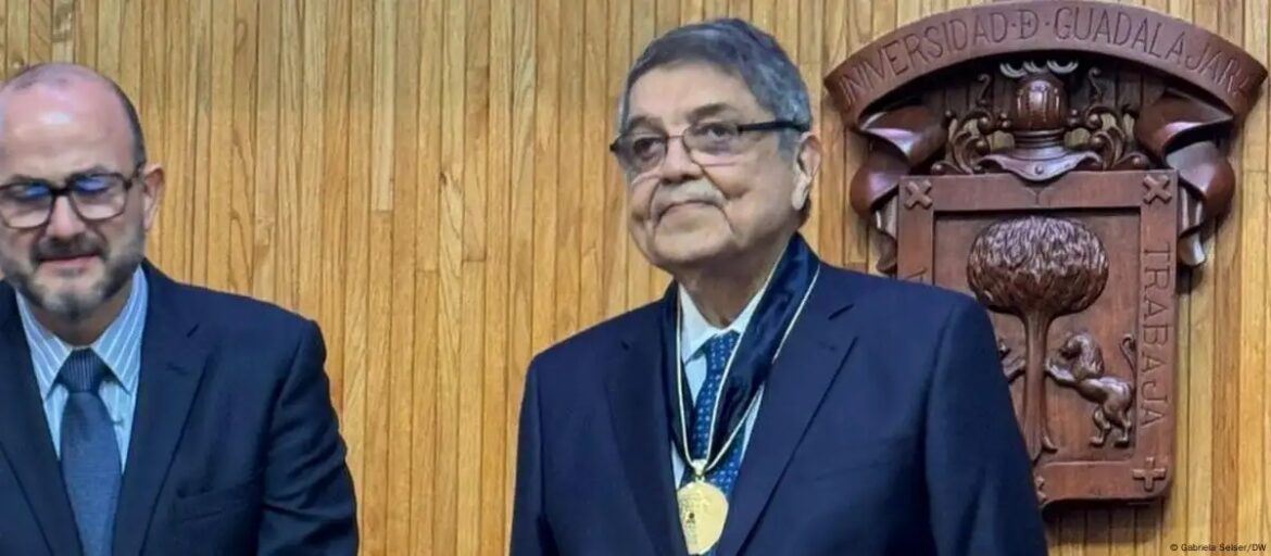 Sergio Ramírez, galardonado con el Premio Mario Vargas Llosa. Sergio Ramírez dedica premio Vargas Llosa a nicaragüenses despatriados