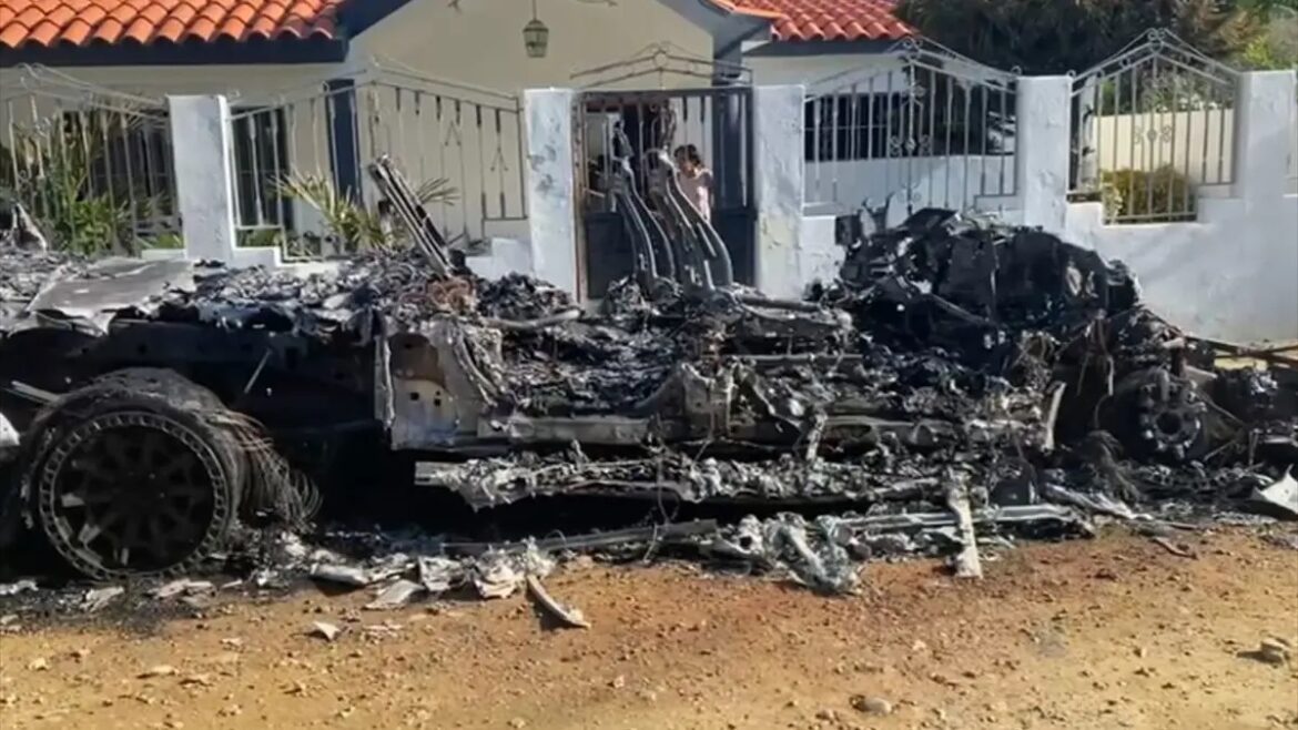 Incendian vehículo de dirigente del PRM en Montecristi