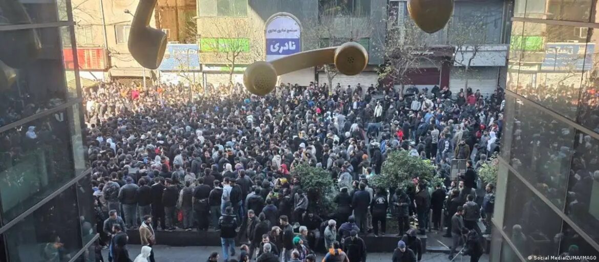 Más de 2,400 muertos en protestas de Irán.