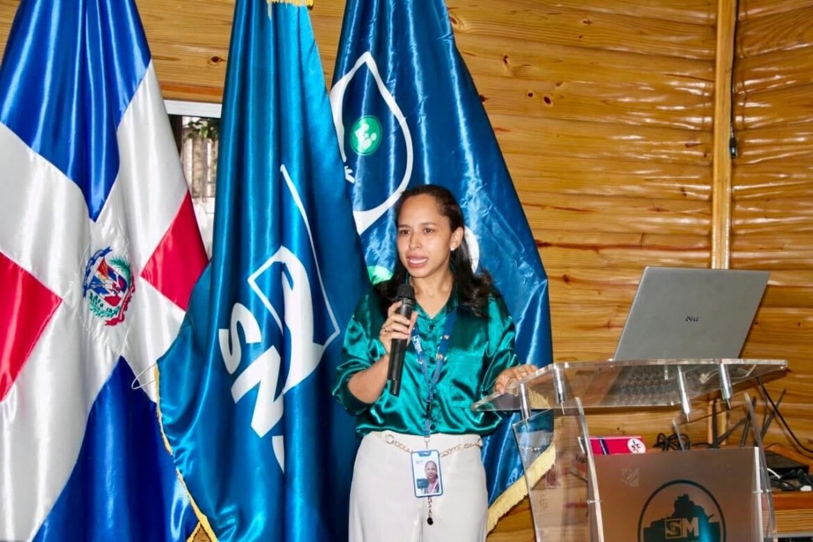 Capacitación sobre profilaxis post exposición VIH en Santo Domingo