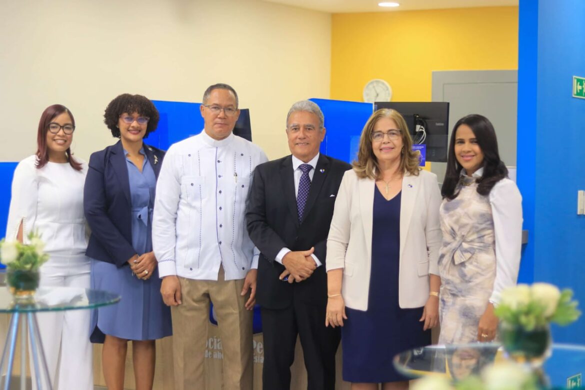 Nueva sucursal Asociación Peravia en Naco Santo Domingo