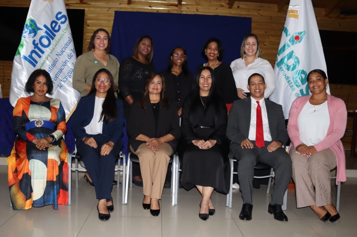 Firma de acuerdo CIPESA e INFOILES por comunicación accesible en salud