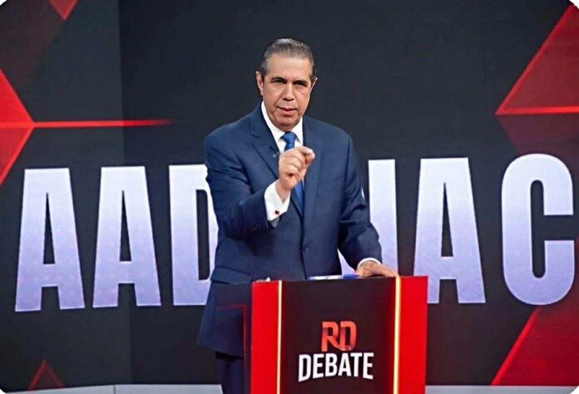 Francisco Javier García en RD Debate 2026 hablando sobre turismo y economía