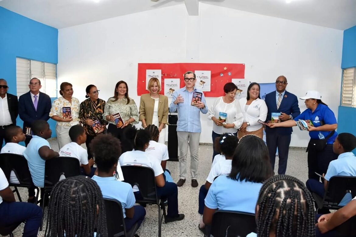 Jornada contra el trabajo infantil en Boca Chica con estudiantes y autoridades