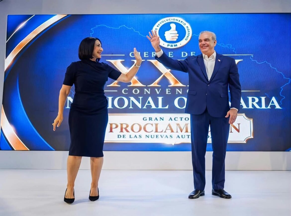 Luis Abinader juramentado como presidente del PRM