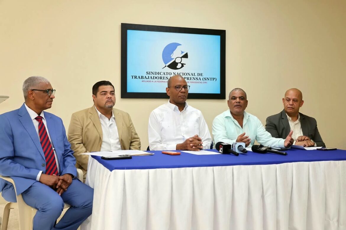Seminario internacional de periodismo en Santo Domingo con delegados y expertos