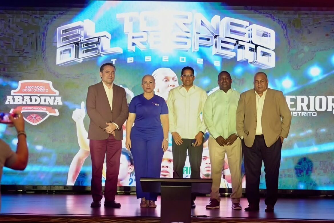 Partido inaugural TBS Distrito 2026 entre Mauricio Báez y San Carlos en Arena BanReservas