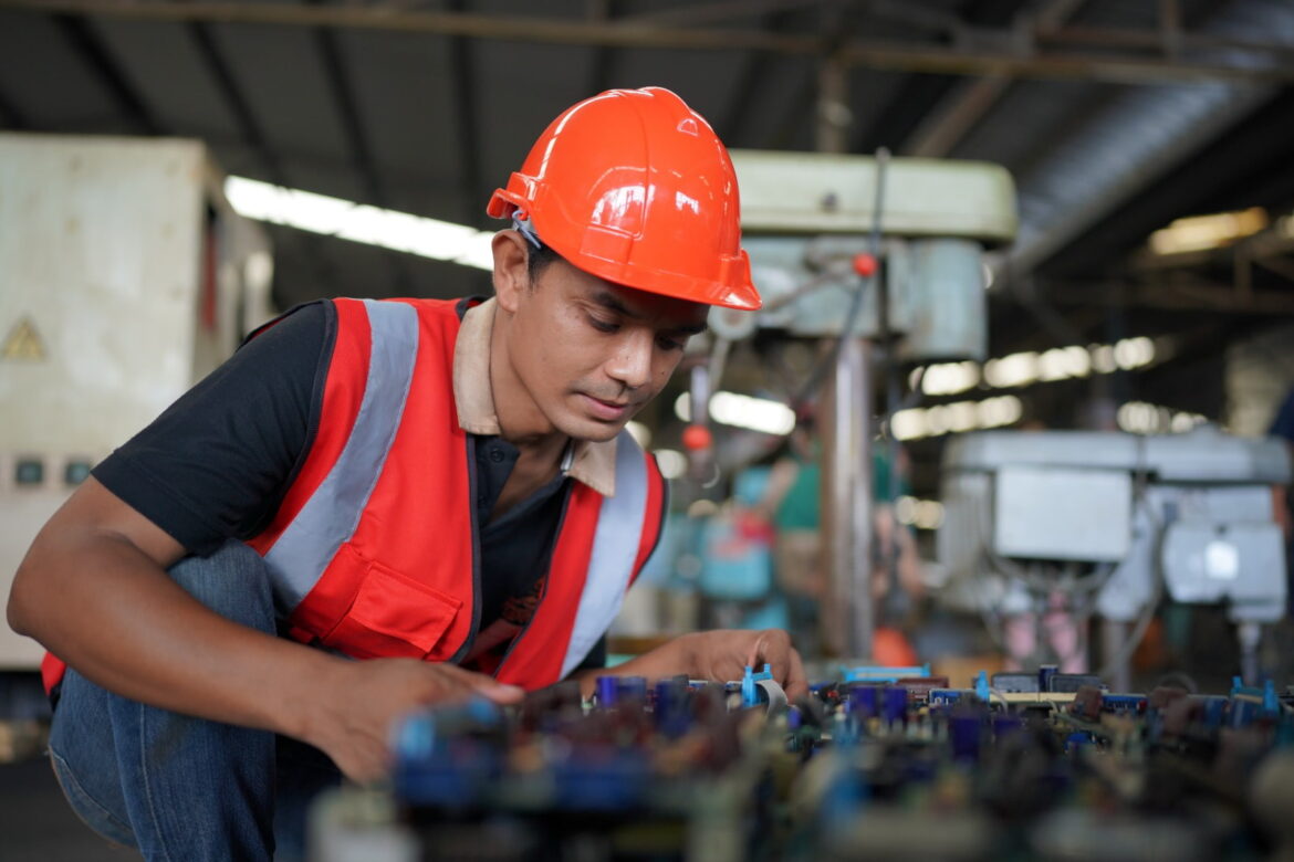SISALRIL presenta nuevo Cuadro de Enfermedades Profesionales en República Dominicana.